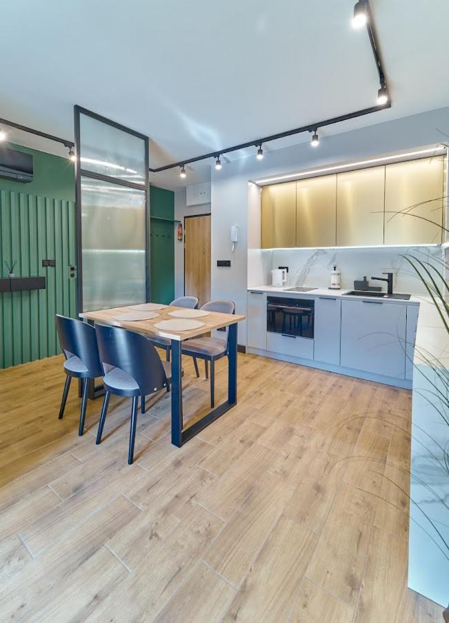 Laguna Ogrody Pieniawskie 33 Emerald Vip-Z Balkonem Polanica-Zdrój Kültér fotó